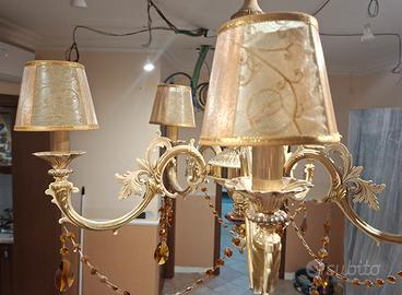 Lampadario pregiato in foglia ora