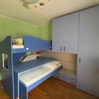 Cameretta con letto a castello