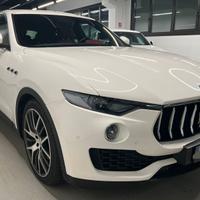 Maserati Levante GranLusso 2017 275 CV