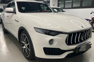 Maserati Levante GranLusso 2017 275 CV