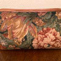 Trousse beauty in tessuto arazzo floreale