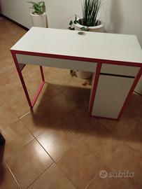 Scrivania Ikea bimba-ragazza