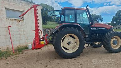New Holland m100