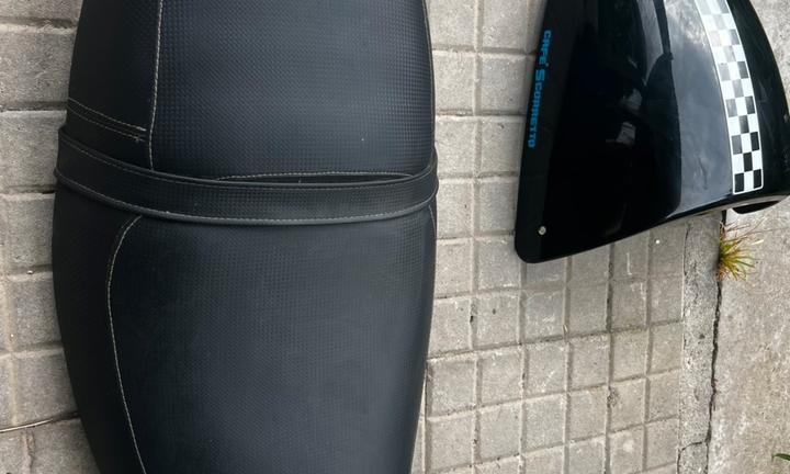 Triumph Truxton 900 anno 2006