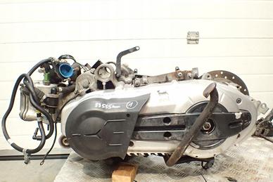 MOTORE Piaggio MP3 400 33.555 km