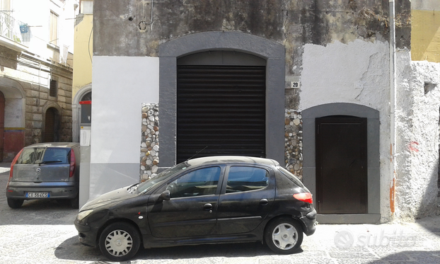 Negozio a Torre Annunziata