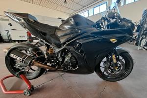 Yamaha R3 uso pista