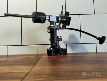 montatura equatoriale per telescopio