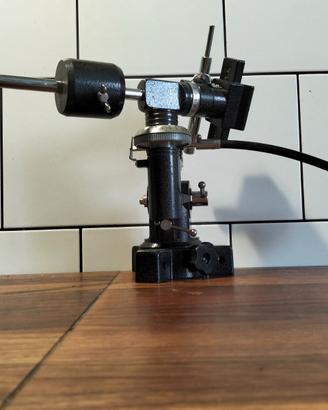 montatura equatoriale per telescopio