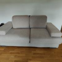 divano due postiChateau d'ax e tavolo allungabile 