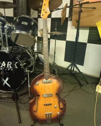 Basso anni 60