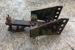 Gancio traino (tiro) per trattore gommato