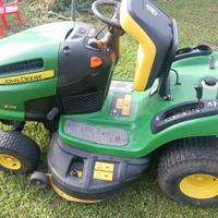 Trattorino rasaerba John Deere