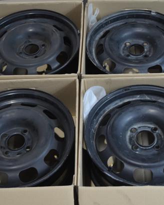 4 Cerchi da 16' in Ferro - Jeep Mopar - Avenger - 
