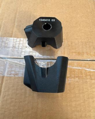 Risers neri+ kit supporto cavalletto posteriore