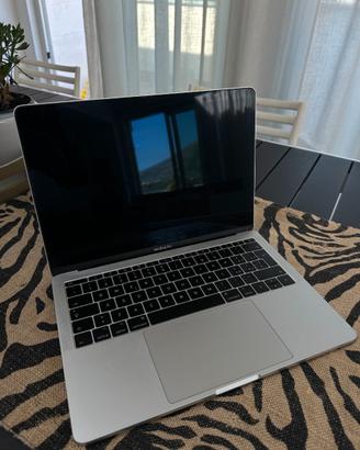 Apple macbook pro 13