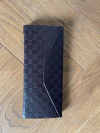 Portaocchiali Gucci con pezzuola