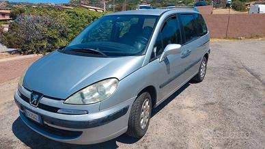 Peugeot 807 gpl e benzina