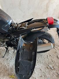 Ducati Monster 620 dark 24 kW con carter rotto