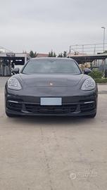 porsche panamera  sport touring 4 anno 2018