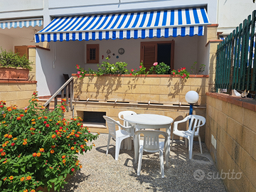 Viletta in centro a 100 metri dalla spiaggia