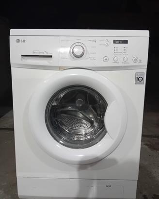 LG LAVATRICE 7 KG 