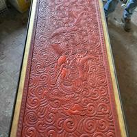 Tavolo da salotto con pannello ornamentale cinese