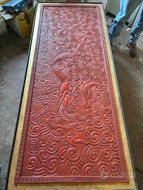 Tavolo da salotto con pannello ornamentale cinese