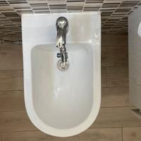 Sanitari come nuovi moderni