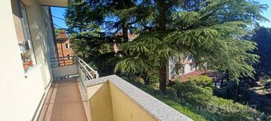 Appartamento di 105 m² con 4 locali e box auto a B
