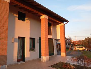 Villa singola , ampio giardino