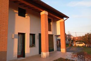 Villa singola , ampio giardino,VENDUTA