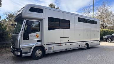 CAMION VAN IVECO OAKLEY 4 CAVALLI CON LIVING