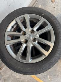 Gomme+ cerchi toyota yaris
