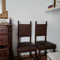 Sedie in pelle legno lavorato