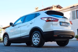 Nissan Qashqai 1.2 DIG-T ESTETICA DA AUTO NUOVA UN