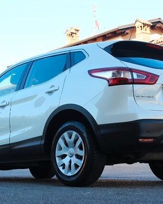 Nissan Qashqai 1.2 DIG-T ESTETICA DA AUTO NUOVA UN