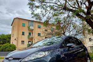 FORD FIESTA 1.4 DIESEL MODELLO TITANIUM 2011