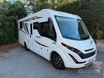 MC Louis NEVIS MOTORHOME Pari al nuovo!