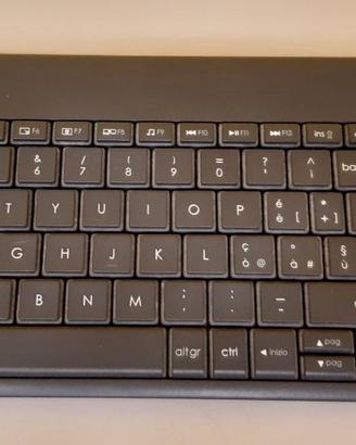 LOGITECH K400 PLUS tastiera wireless con trackpad