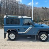 Land rover defender 90