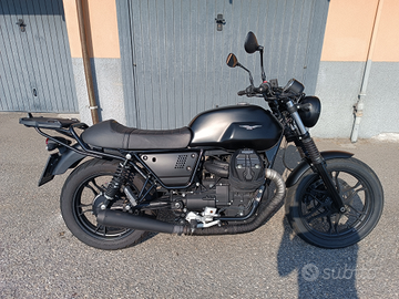 Moto Guzzi V7 III Stone 2017