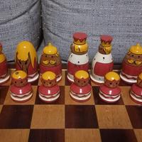 scacchiera anni 80' stile "Matrioska"
