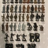 kinder 45 figure + 5 veicoli Metallfiguren