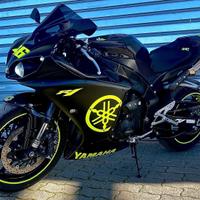 Yamaha R1 big bang valuto Multistrada 1200