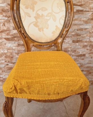 Sedie in legno stile classico 
