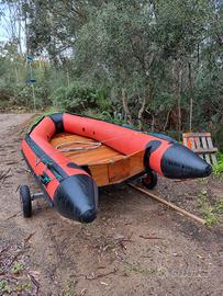 Gommone WBA 360 datato ma nuovissimo con chiglia l