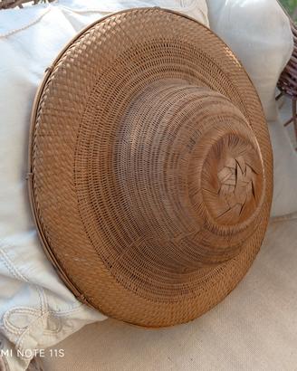 cappello asiatico vintage