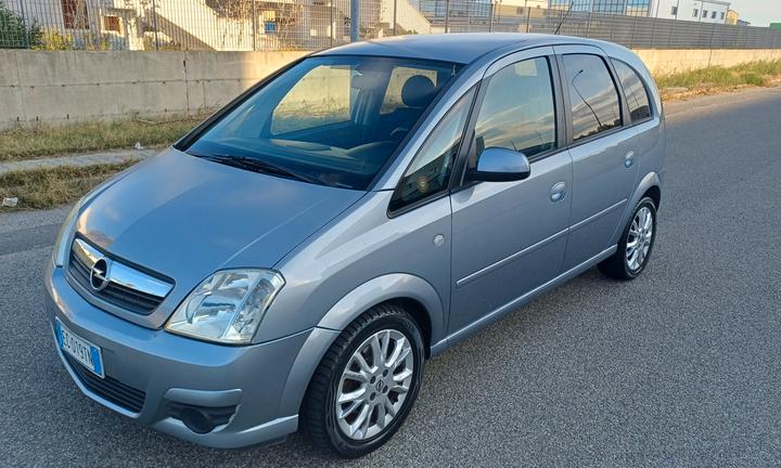 Opel Meriva 1.3 CDTI ecoFLEX Cosmo