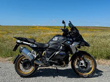 BMW GS 1250 Triple Black